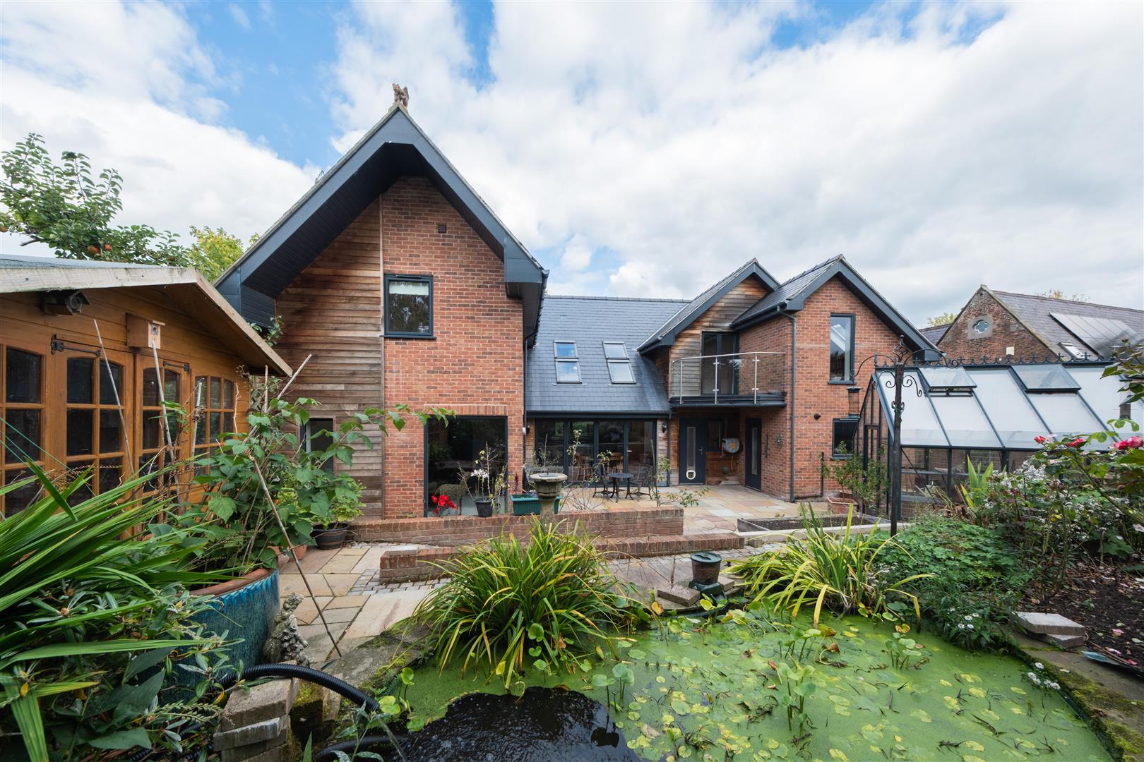 4 bedroom  Detached House for Sale in Tarvin
